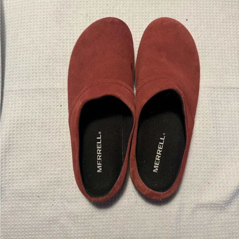 Merrell’s Slip-On Suede Clog - Burgundy